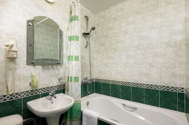 Comfort Tek Büyük veya İki Ayrı Yataklı Oda