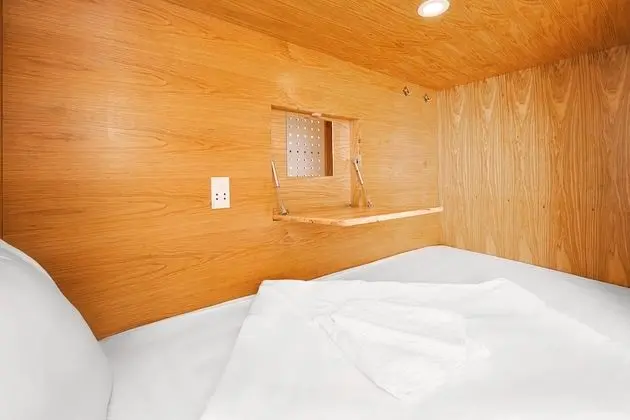 Basic Ortak Ranzalı Oda, Sadece kadınlar için (6-Bed Female Dorm)