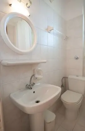 Tek Büyük veya İki Ayrı Yataklı Oda, Deniz Manzaralı