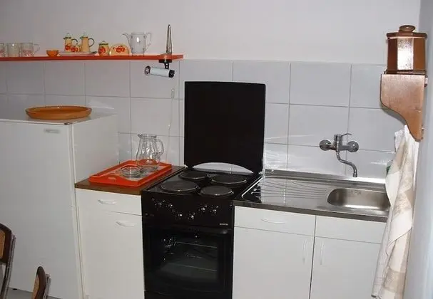 Apart Daire (Zarko - 20 m from beach - A1(8))