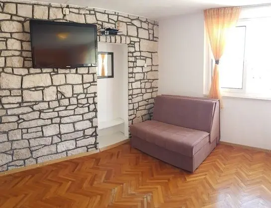 Ev (Žarko - 50m from the sea - H(6+2))