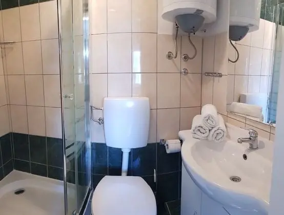 Ev (Žarko - 50m from the sea - H(6+2))