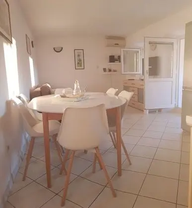 Ev (Žarko - 50m from the sea - H(6+2))