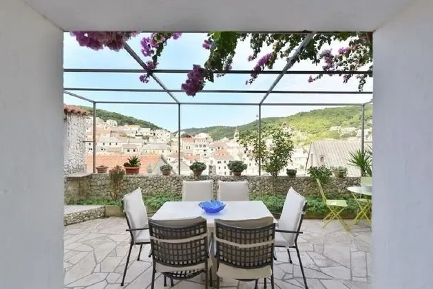 Ev (Žarko - 50m from the sea - H(6+2))