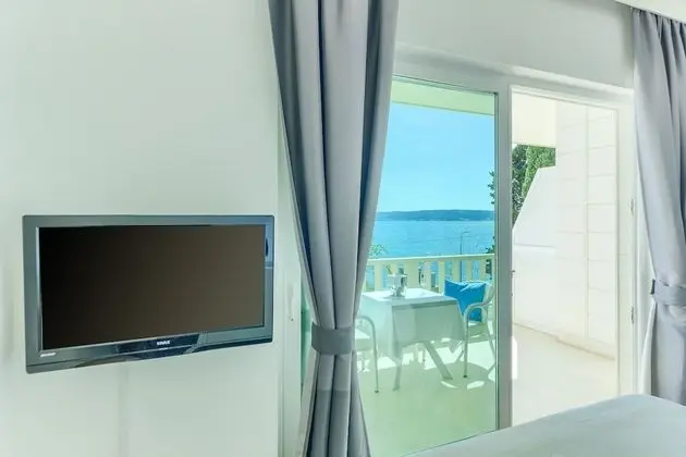 Deluxe Tek Büyük veya İki Ayrı Yataklı Oda, Teras, Deniz Manzaralı