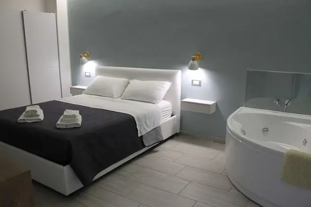 Luxury Tek Büyük Yataklı Oda