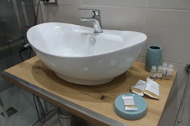 Luxury Tek Büyük Yataklı Oda