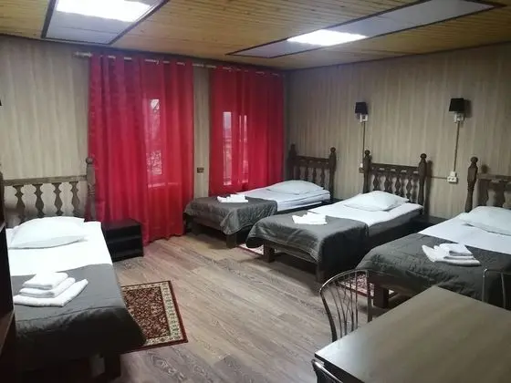Standard Dört Kişilik Oda