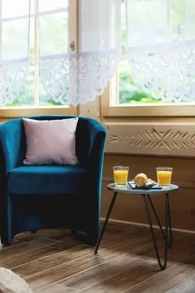 Ev, 6 Yatak Odası, Sauna, Dağ Yamacı