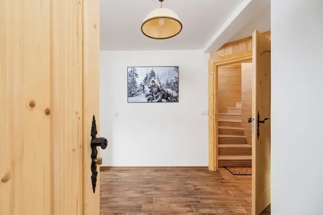 Ev, 6 Yatak Odası, Sauna, Dağ Yamacı