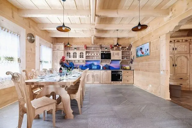 Ev, 6 Yatak Odası, Sauna, Dağ Yamacı