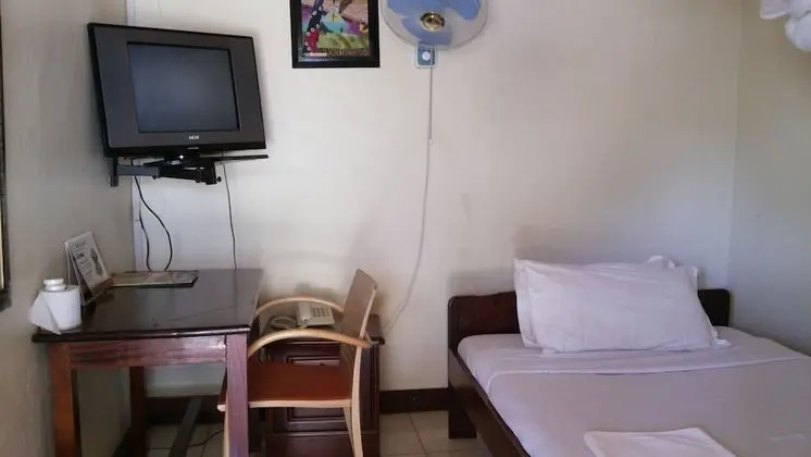 Tek Büyük Yataklı Oda, Ortak Banyo