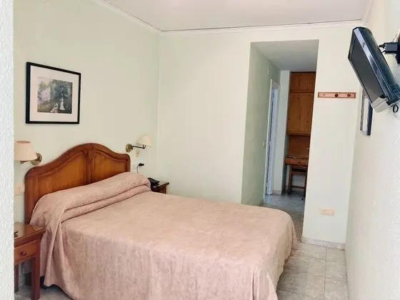 Tek Büyük Yataklı Oda