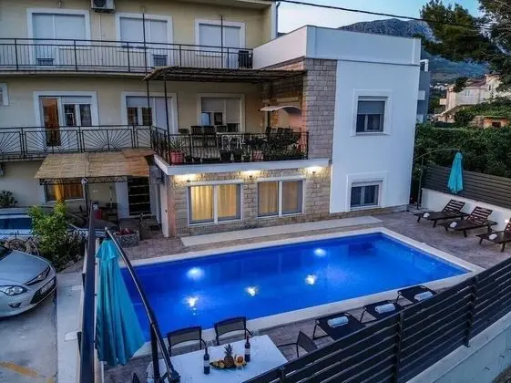 Apart Daire (Zdene - private pool - A1(6+2))