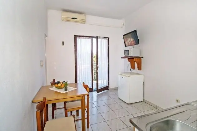 Apart Daire (Zdenka - 70m from sea - A3(4))