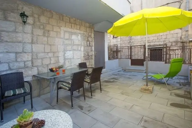 Apart Daire (Zdrav - with big terrace - A1(4))