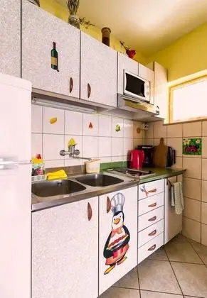 Apart Daire (Zdravko - 5 m from beach - A1(2))