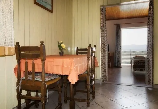 Apart Daire (Zdravko - 5 m from beach - A1(2))