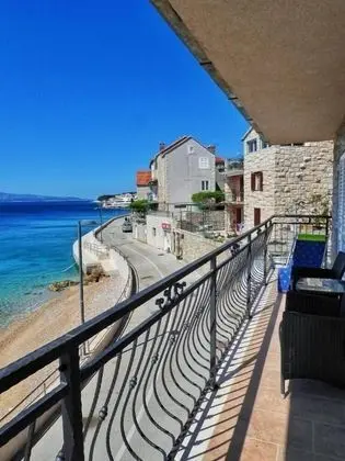Apart Daire (Zdravko - 5 m from beach - A1(2))