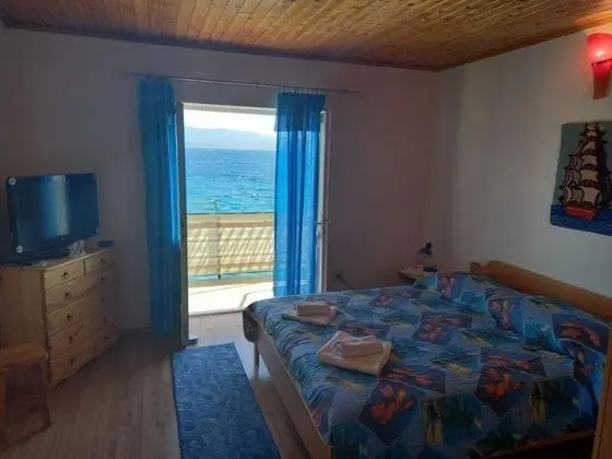Apart Daire (Zdravko - 5 m from beach - A1(2))