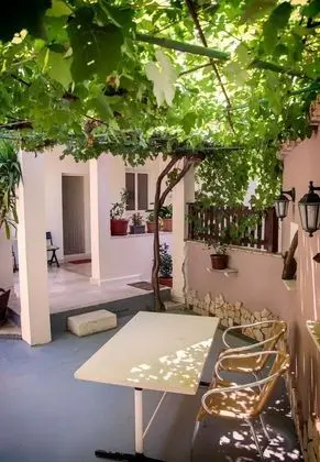 Apart Daire (Zdravko - 5 m from beach - A1(2))