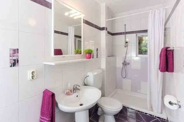 Ev (Zdravko - sea view & peaceful nature )