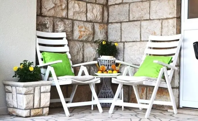 Ev (Zdravko - sea view & peaceful nature )