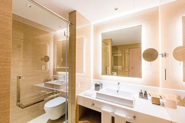 Superior Twin Room with City View