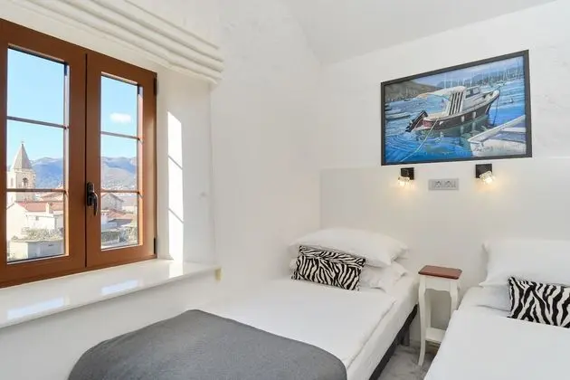Deluxe Tek Büyük veya İki Ayrı Yataklı Oda