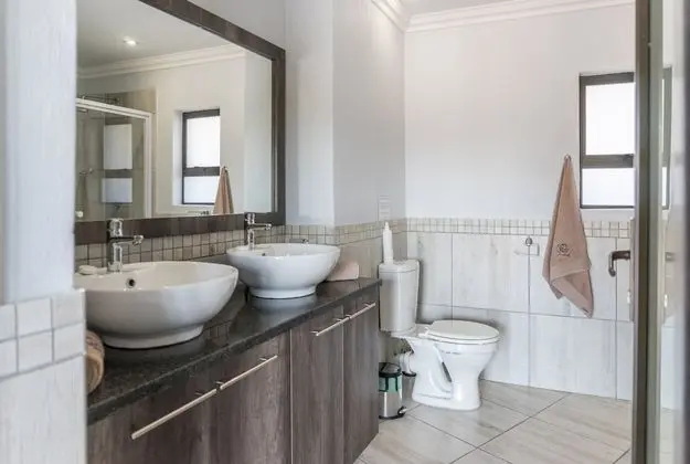 Unwind in Modern Comfort