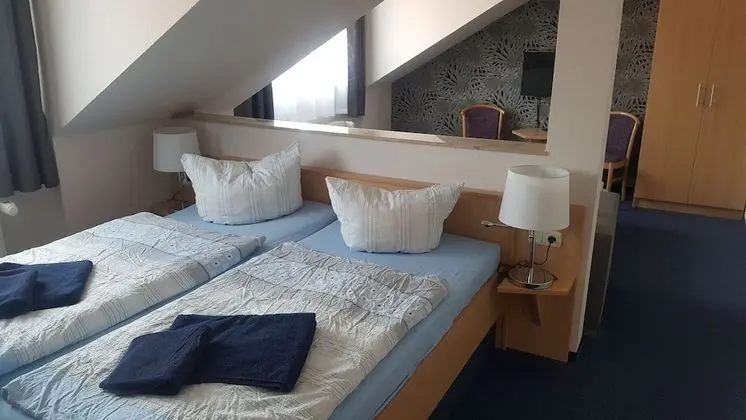Comfort Tek Büyük Yataklı Oda