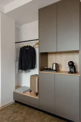 Superior Room, 1 Queen Bed, Ground Floor Balcony, City View