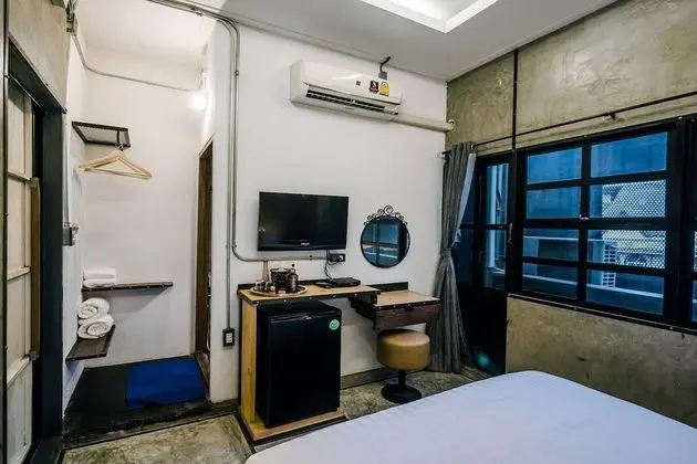 Standard Double Room with Private Bathroom