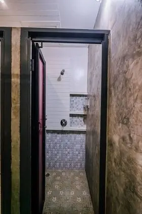 Standard Quadruple Room with Shared Bathroom