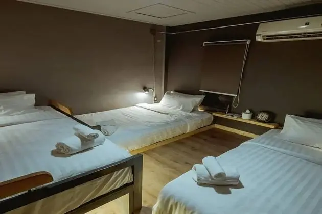 Standard Triple Room with Shared Bathroom