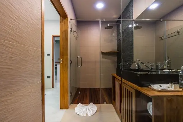 Pool Access Two Bedrooms Villa