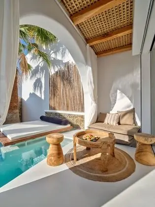 Luxury Suite with Private Pool