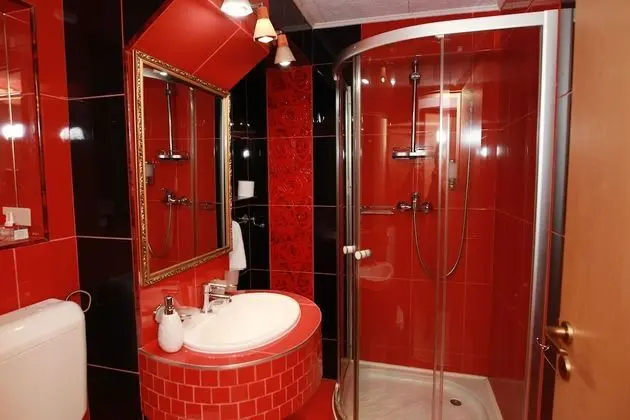 Standard Tek Büyük veya İki Ayrı Yataklı Oda, Avlu Manzaralı