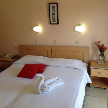 Tek Büyük veya İki Ayrı Yataklı Oda, Balkon, Şehir Manzaralı