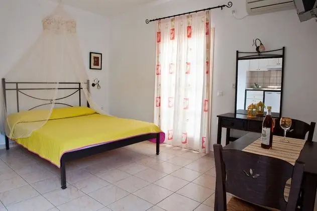 Standard Stüdyo, Bahçe Manzaralı