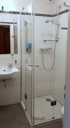 Comfort Tek Büyük veya İki Ayrı Yataklı Oda