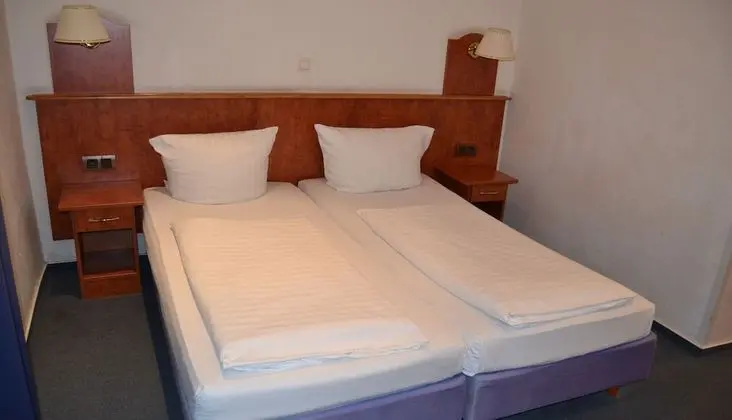 Standard Üç Kişilik Oda