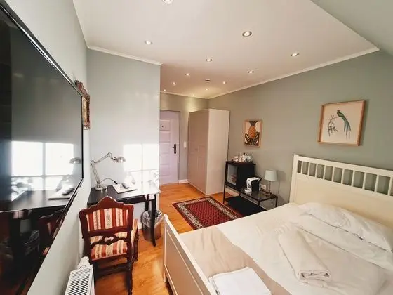 Standard Tek Büyük Yataklı Oda