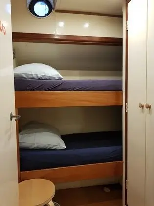 İki Ayrı Yataklı Oda, Banyolu/Duşlu