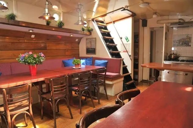 İki Ayrı Yataklı Oda, Banyolu/Duşlu