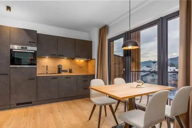 Superior Apart Daire, 1 En Büyük (King) Boy Yatak ve Çekyat, Balkon