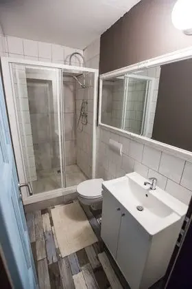 Comfort Tek Büyük veya İki Ayrı Yataklı Oda, Banyolu/Duşlu