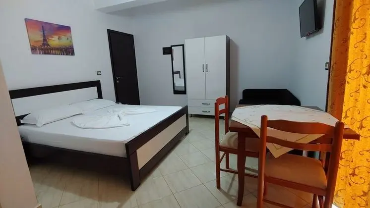Basic Üç Kişilik Oda