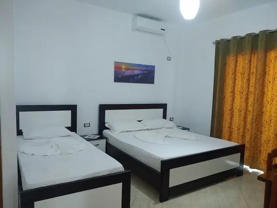 Basic Üç Kişilik Oda