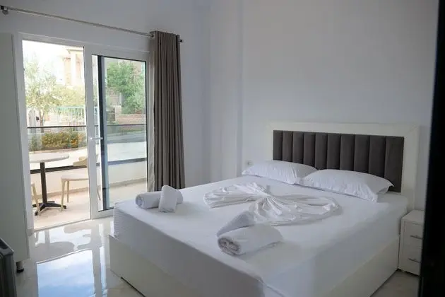 Tek Büyük Yataklı Oda, Balkon